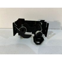 MERCEDES W204 W205 W212 W213 Zamek maski 15464