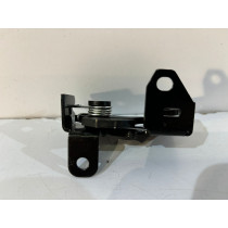 MERCEDES W204 W205 W212 W213 Zamek maski 15464