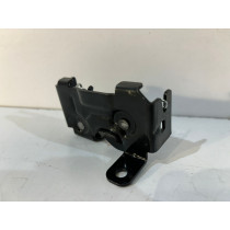 MERCEDES W204 W205 W212 W213 Zamek maski 15464