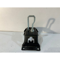 BMW X5 E70 X6 E71 Rygiel / Zaczep maski R - 15472