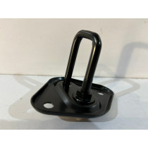 MERCEDES W213 Rygiel / Zaczep maski - 15474