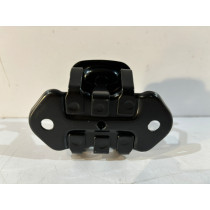 MERCEDES S W221 Rygiel / Zaczep maski - 15475