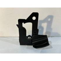 MERCEDES W204 / GLK / W166 Rygiel maski - 15478