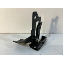 MERCEDES W167 GLE GLS Rygiel / Zamek maski- 15481