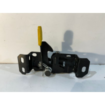 MERCEDES W246 W176 W117 Zamek dolny maski- 15482