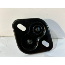 MERCEDES W204 Rygiel / Zaczep maski - 15486