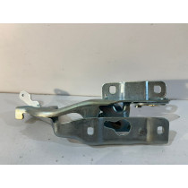 MERCEDES CLA W117 Zawias...