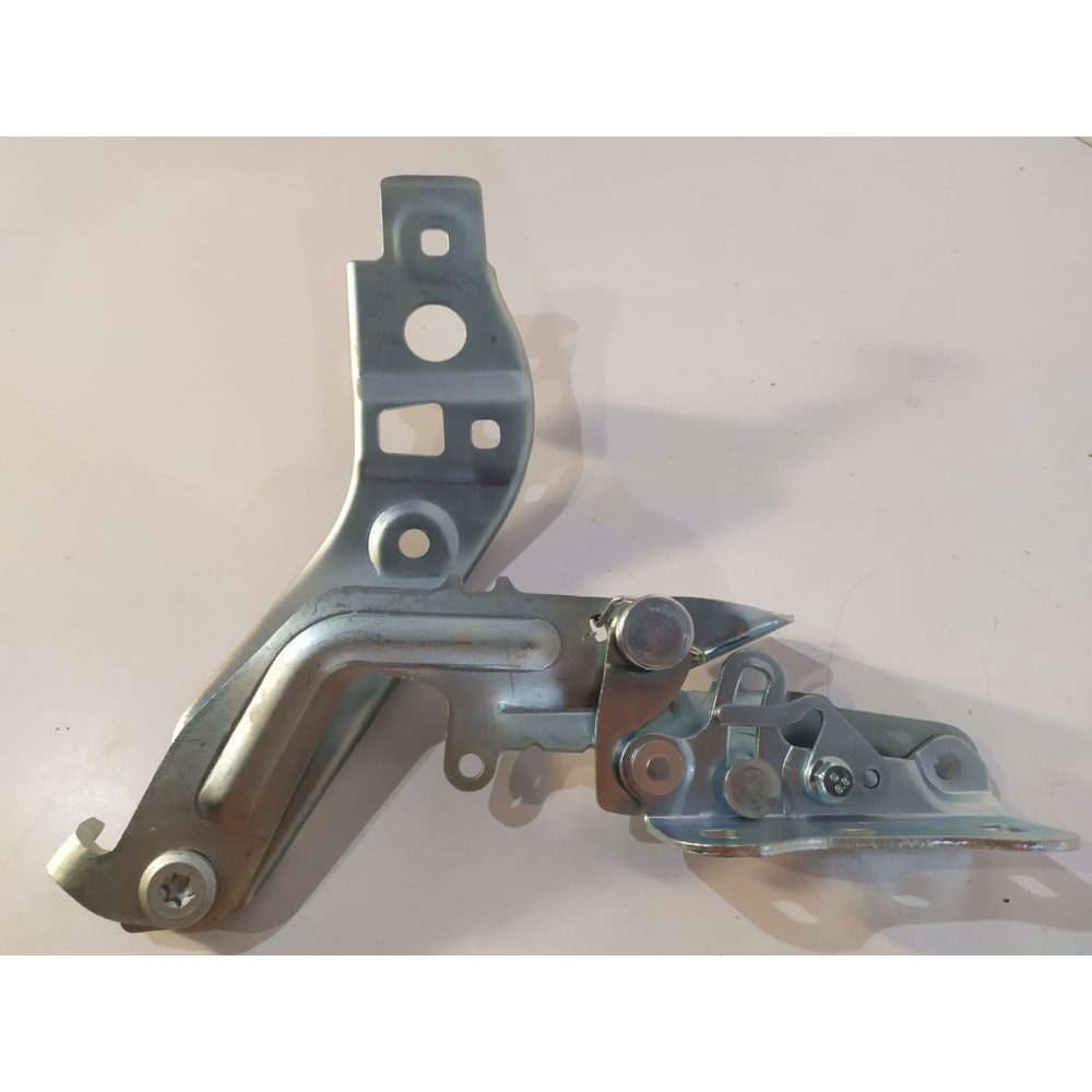 MERCEDES W177 W118 W247 Zawias maski Prawy - 15503