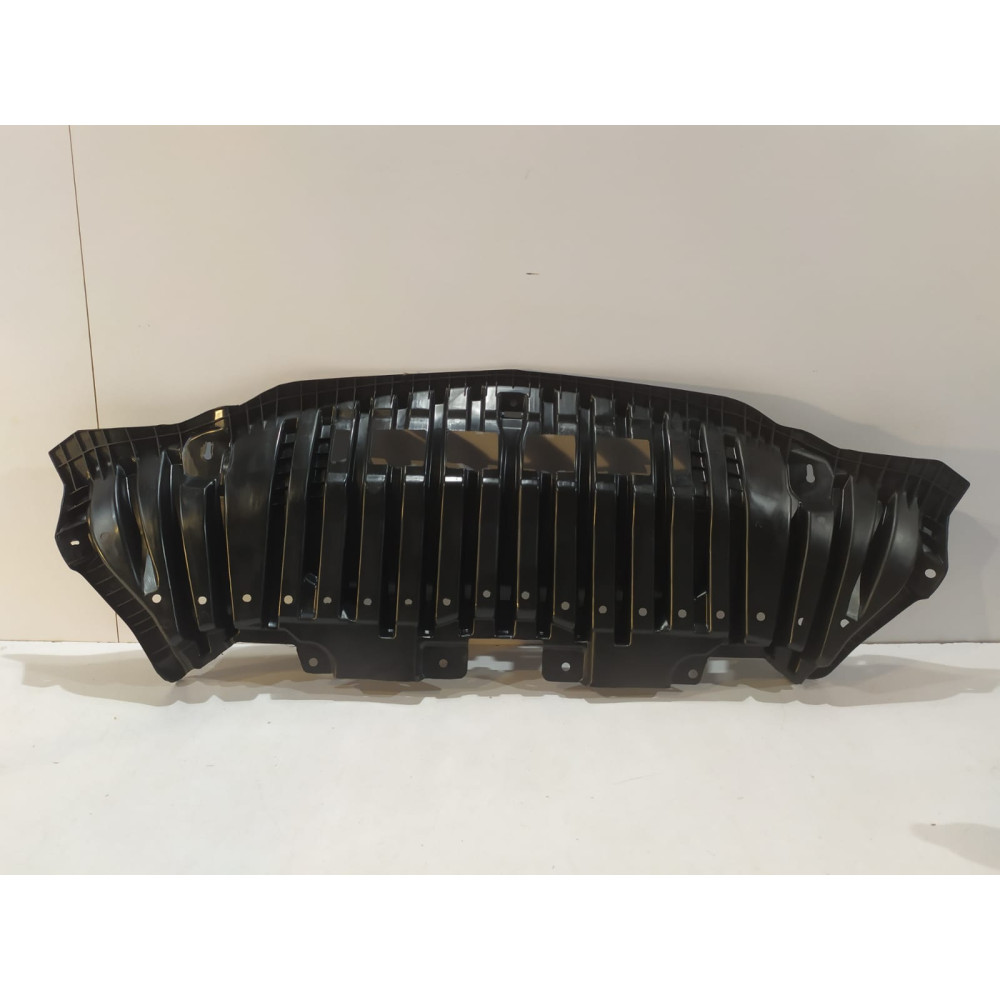 MERCEDES C W205 AMG Płyta pod zderzak - 15580