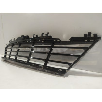 BMW 7 G11 G12 LCI Kratka zderzaka środkowa - 15744