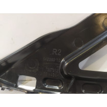 BMW 7 G11 G12 Ślizg / Mocowanie zderzaka R - 15785