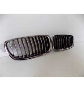 BMW 3 F30/31 Komplet Nerki / Grill zderzaka - 3817