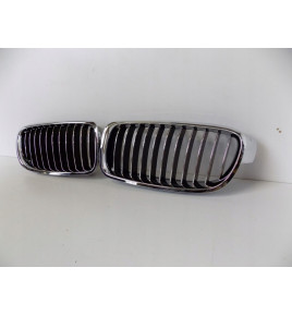 BMW 3 F30/31 Komplet Nerki / Grill zderzaka - 3817