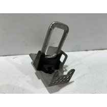 BMW F25 F26 Zaczep / Rygiel maski Lewy - 16216