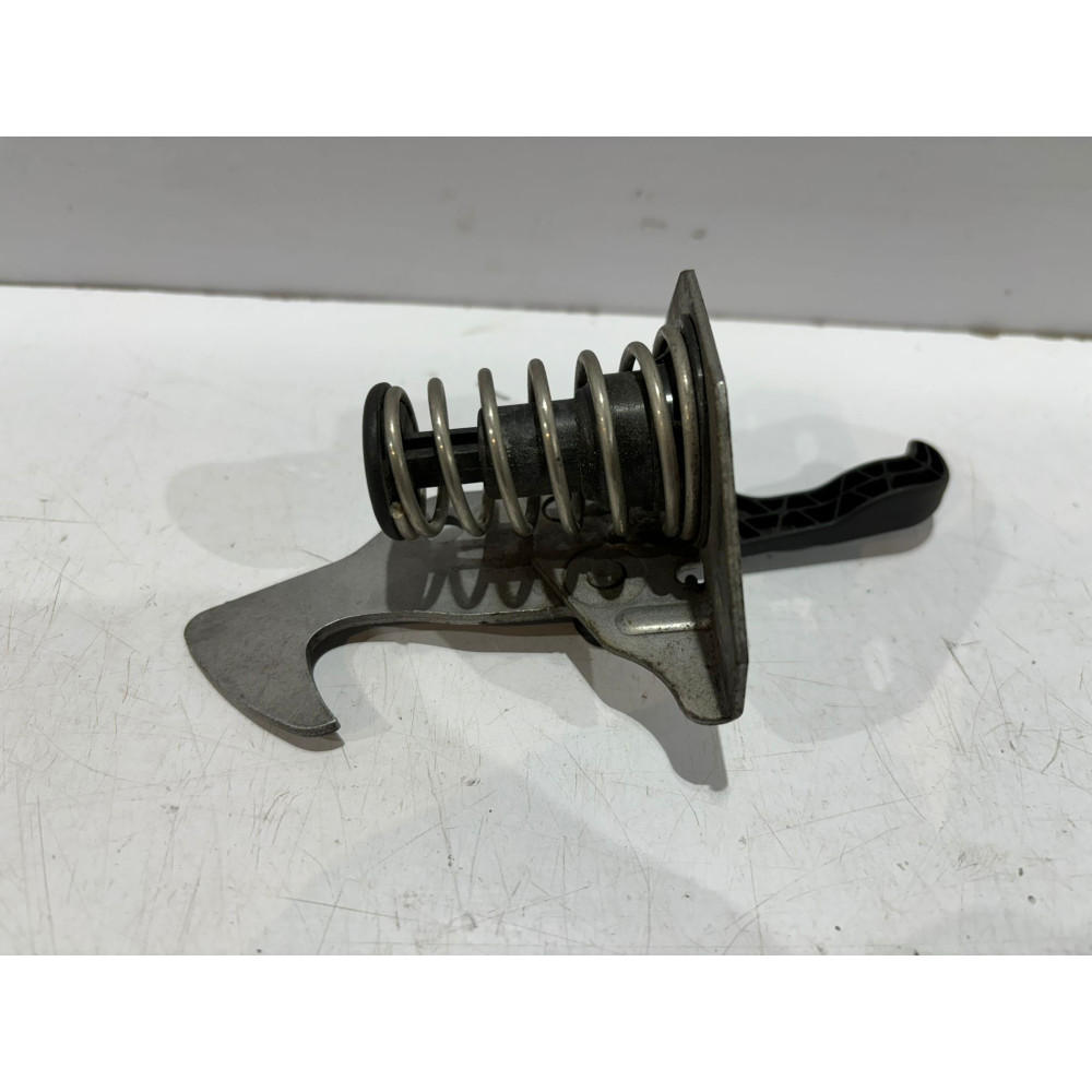 BMW 1 E84 Zaczep / Rygiel...