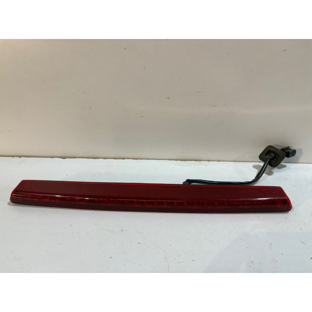 VOLKSAGEN GOLF V GTI Trzecie światło stopu - 16549