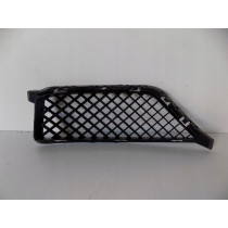 BMW X1 E84 Kratka Zderzaka Prawa - 3917