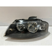 AUDI A3 8P Lampa przednia...