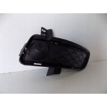 BMW X3 F25 Kratka Zderzaka Prawa Zamknięta - 3920