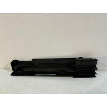 BMW F20 F30 F32 F22 Mocowanie chłodnicy R - 16858