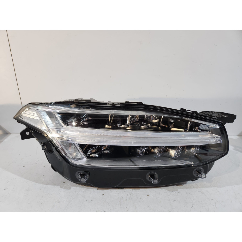 VOLVO XC90 II Lampa Active High Beam Prawa - 17003