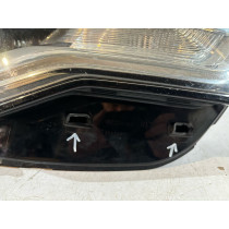 AUDI A6 C7 Lampa przednia Xenon Prawa - 17102