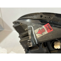 AUDI A6 C7 Lampa przednia Xenon Prawa - 17102