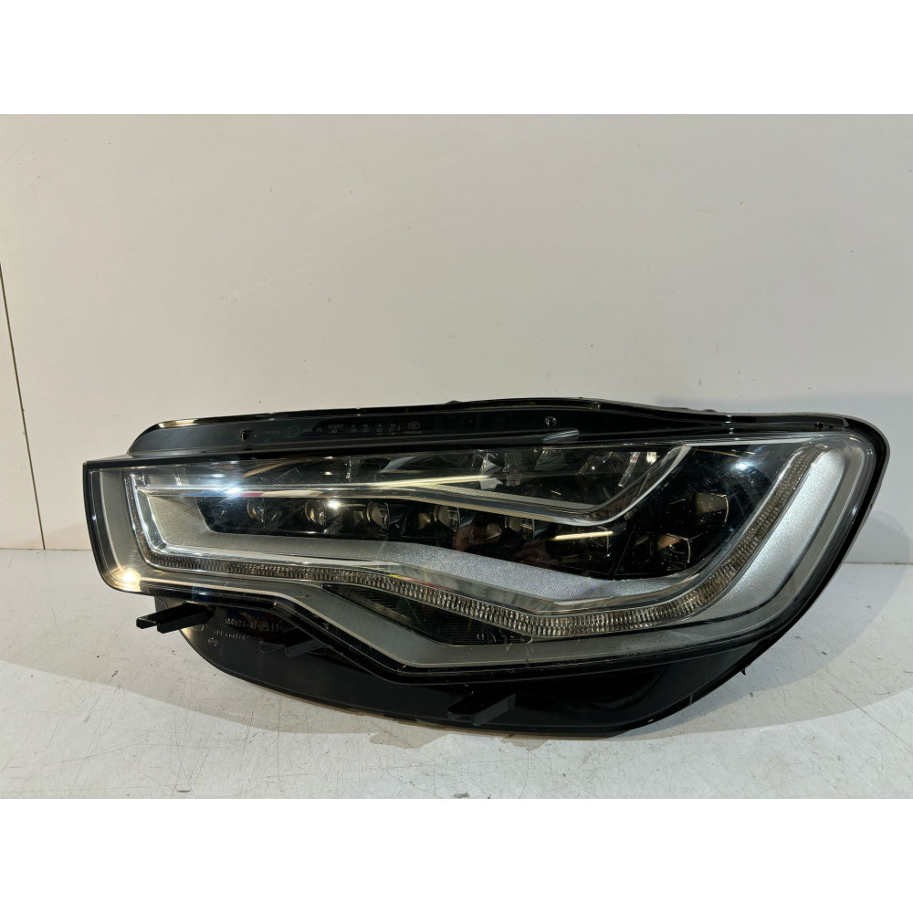 AUDI A6 C7 Lampa przednia...