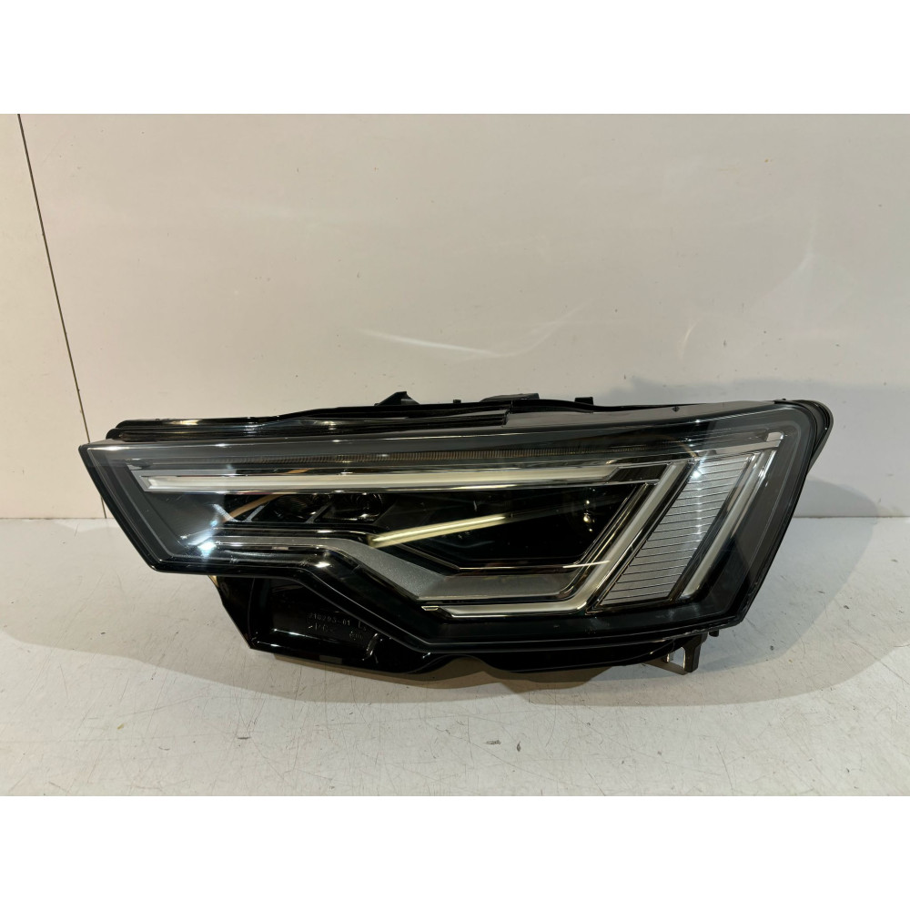 AUDI A6 C8 Lampa przednia...