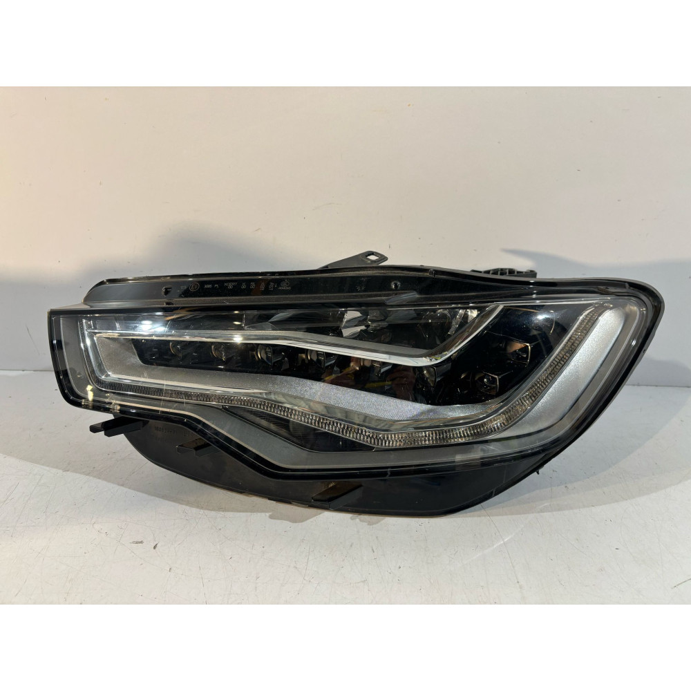 AUDI A6 C7 Lampa przednia...