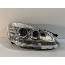 MERCEDES S W221 LCI Lampa przednia Prawa - 17668