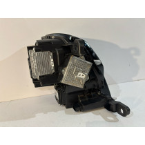 JEEP GRAND CHEROKEE WK2 Lampa bi-xenon R - 17624