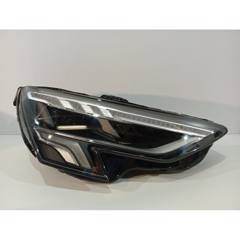 AUDI A3 8Y Lampa przednia...