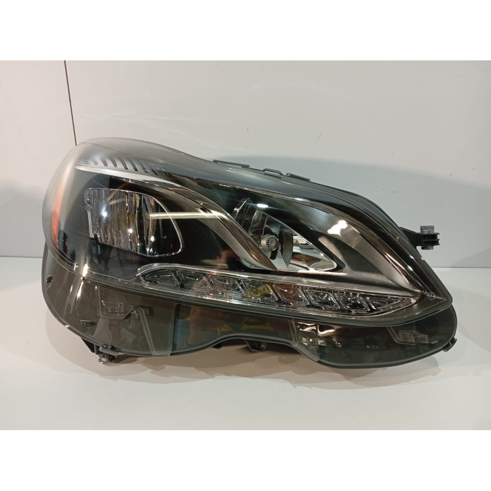MERCEDES E W212 LCI Lampa...