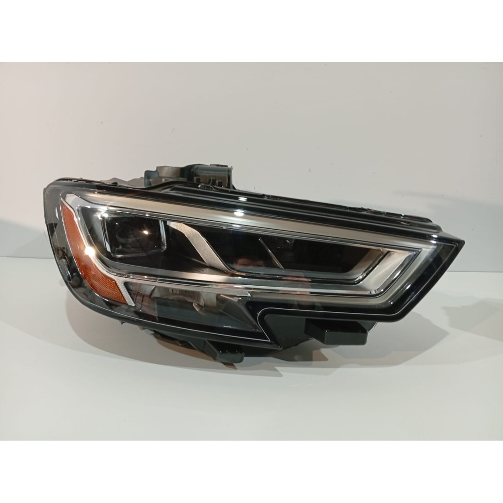 AUDI A3 8V LCI Lampa USA...