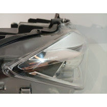 BMW 3 F30 F31 Lampa Bi-Xenon nieskrętny Prawa - 18270