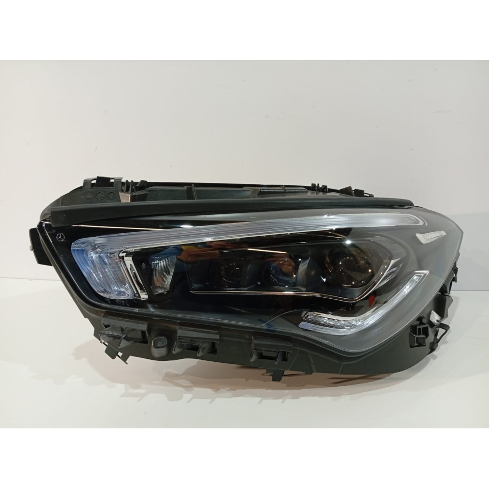 Mercedes CLA W118 Lampa...