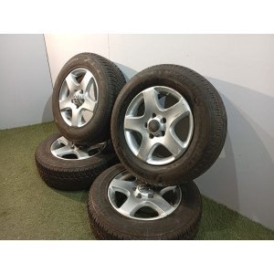 Volkswagen Touareg 7L Koła zimowe 245/65/R17 5X130 - 2722