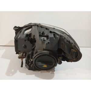 Mercedes B W246 Lampa Bi-Xenon Prawa - 18376
