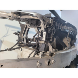 Mercedes C W205 Pas przedni chłodnice - 18385