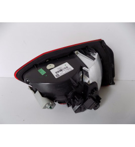 BMW 2 F45 Lampa Tylna na Pokrywie Prawa - 6003