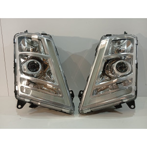 VOLVO FH4 Lampa przednia xenon skr.  22239247 - Lewa 18745