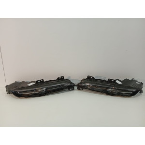 BMW 7 G70 Lampa przednia Swarovski 9879936 - Prawa góra 18750