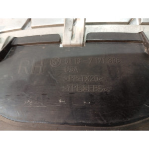 BMW X5 E70 X6 E71 - Grill / Nerka / Atrapa cłodnic R - 18525