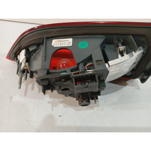 BMW X1 F48 Lampa tylna (klapa) Prawa 7350698 - 18530