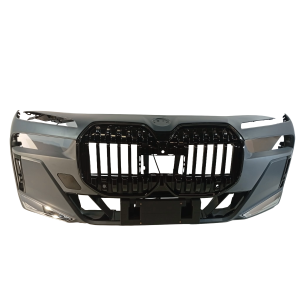 BMW 7 G70  Zderzak przedni...