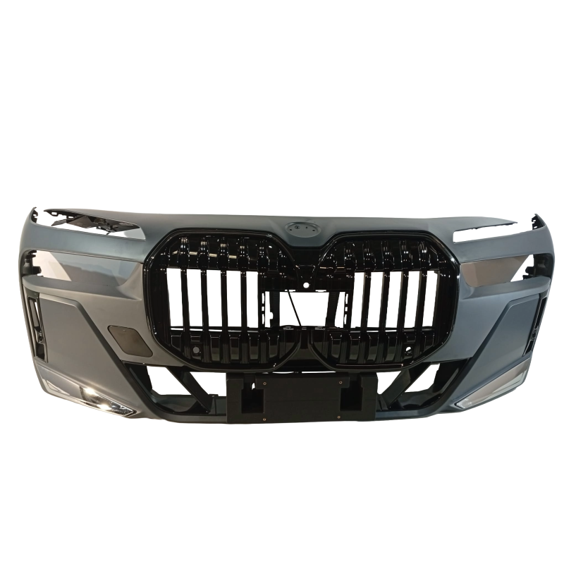 BMW 7 G70  Zderzak przedni...