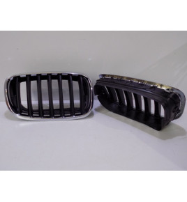 BMW X5 E70 Nerka / Grill zderzaka Komplet - 4111