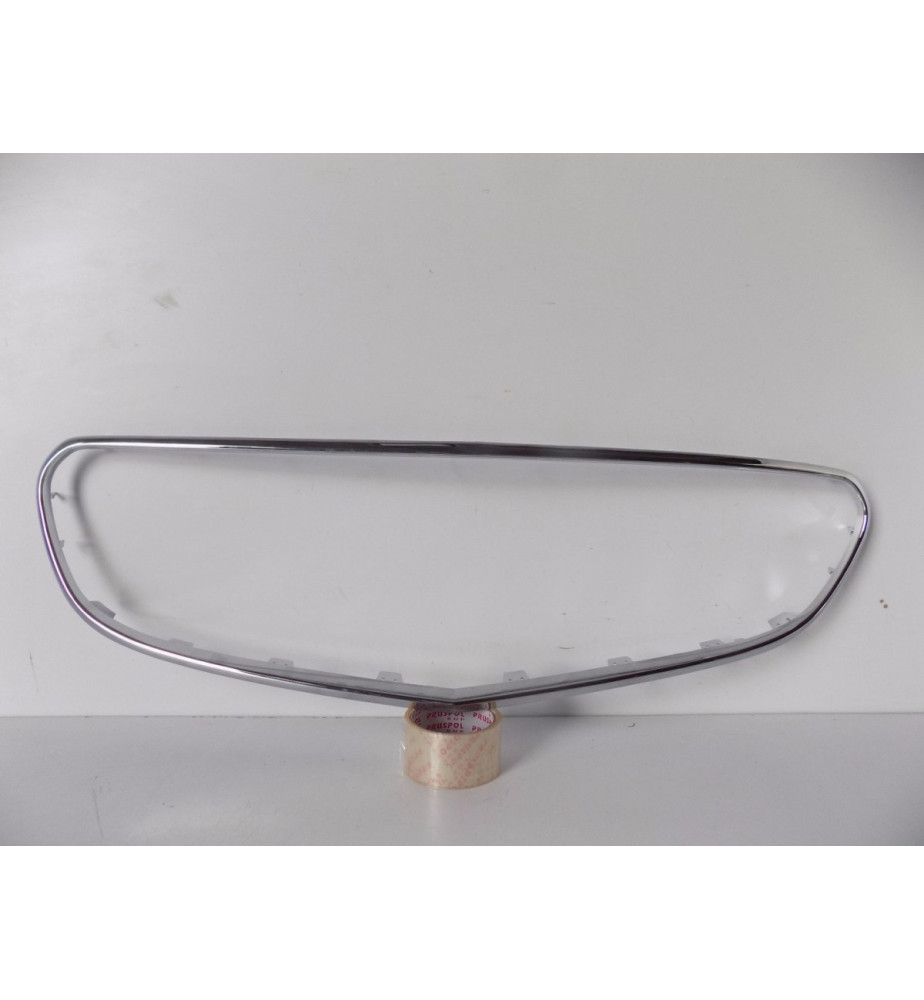 Mercedes E Klasa W212 LCI Ramka Grilla - 5559