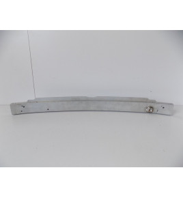 Mercedes W176, W246 Belka zderzaka 4236